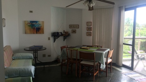 sala c mesa de jantar