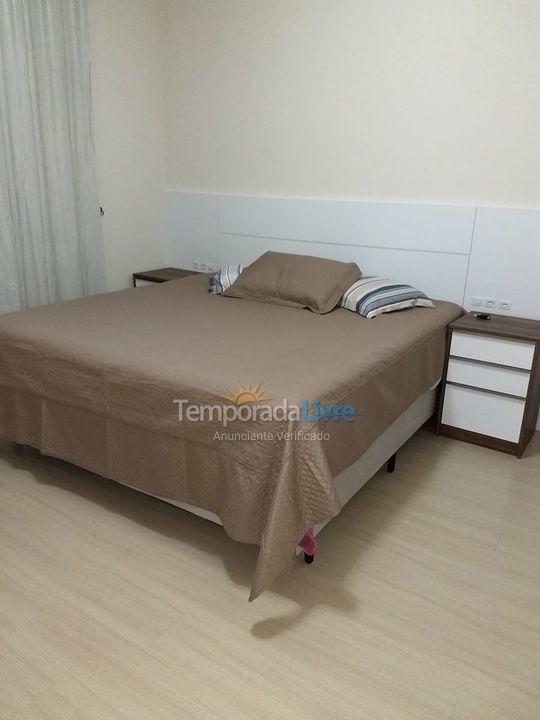 Apartment for vacation rental in Itapema (Meia Praia)