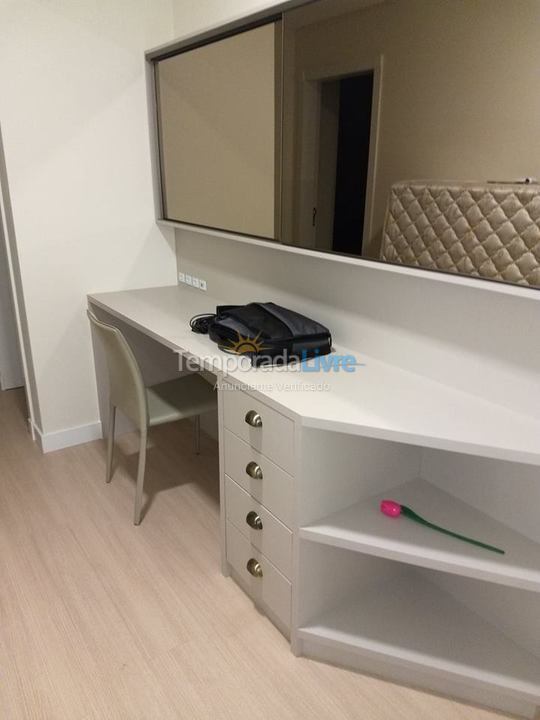 Apartment for vacation rental in Itapema (Meia Praia)