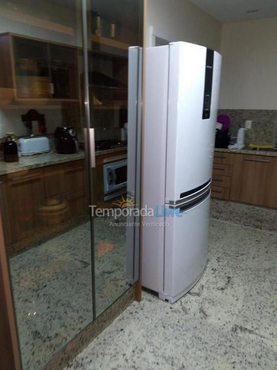 Apartment for vacation rental in Itapema (Meia Praia)