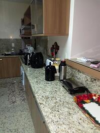 Apt on top floor with 4 newly furnished suites 60 m from the beach