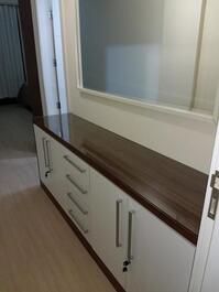 Apt on top floor with 4 newly furnished suites 60 m from the beach