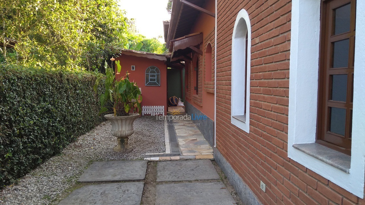 Casa para alquiler de vacaciones em Ubatuba (Praia de Itamambuca)