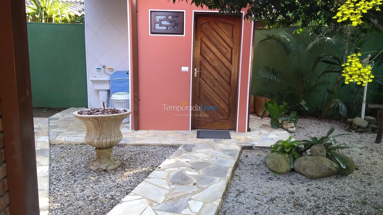 Casa para alquiler de vacaciones em Ubatuba (Praia de Itamambuca)