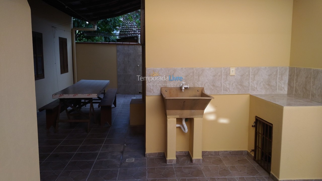 Casa para aluguel de temporada em São Francisco do Sul (Enseada)