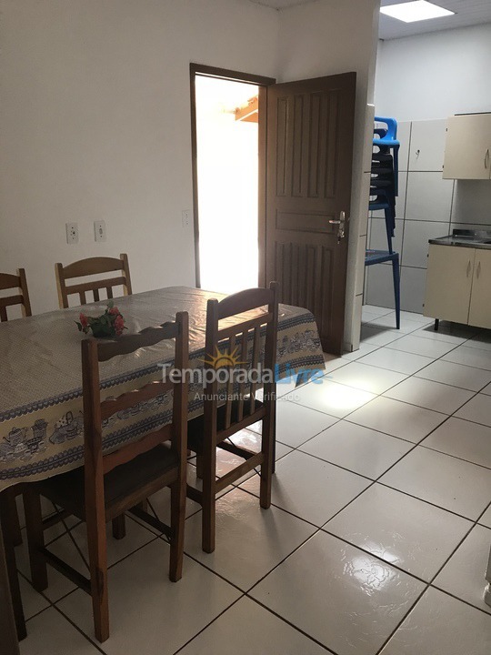 Casa para aluguel de temporada em São Francisco do Sul (Enseada)