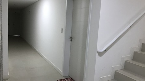 porta de entrada do apto