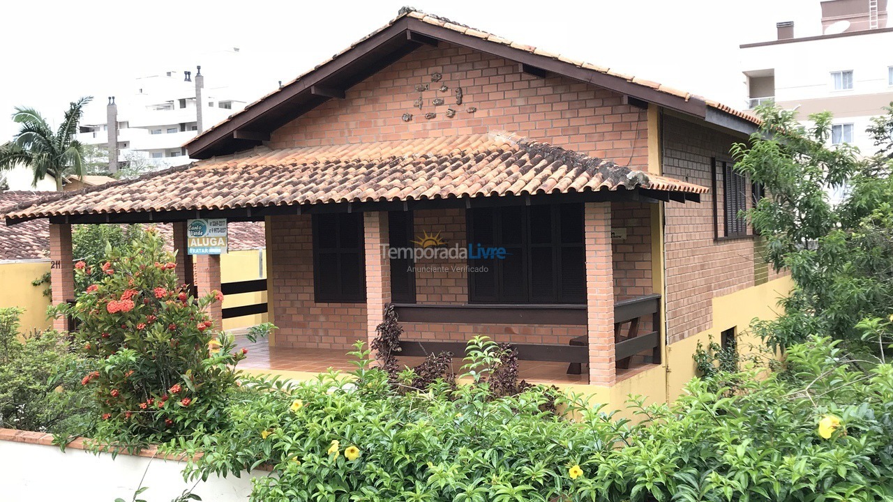 House for vacation rental in Bombinhas (Praia de Bombinhas)