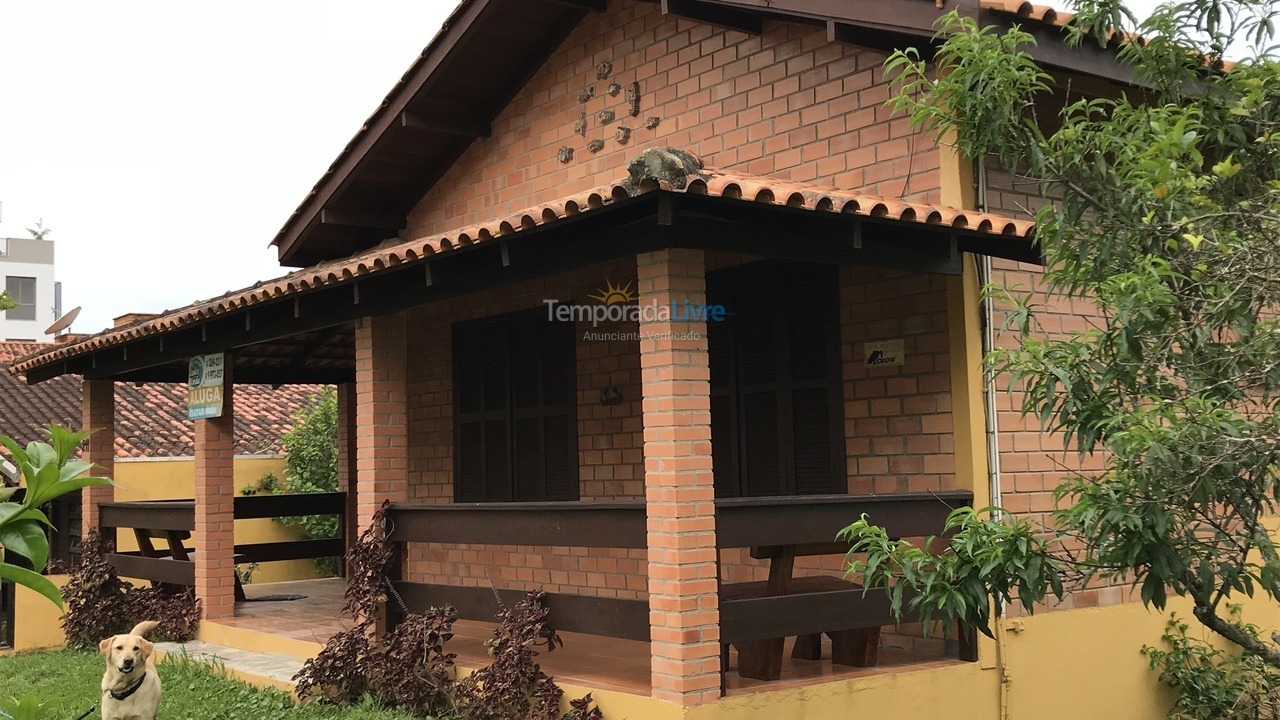 House for vacation rental in Bombinhas (Praia de Bombinhas)