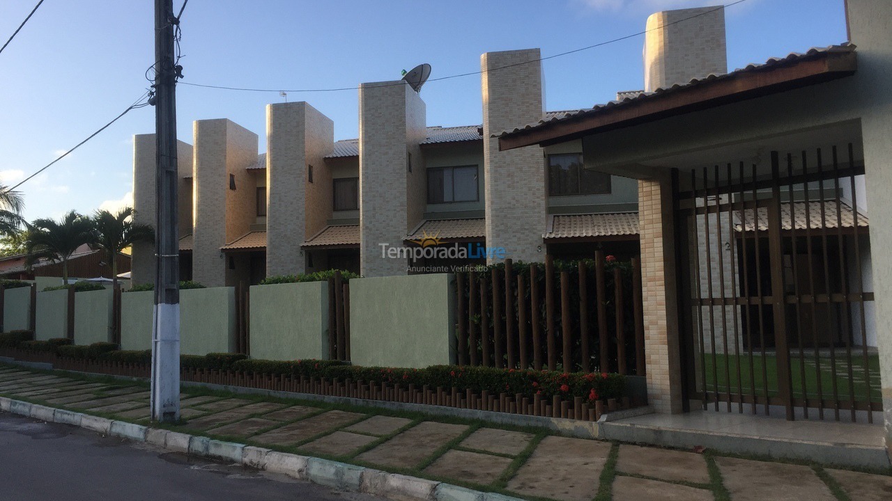Apartment for vacation rental in Camaçari (Praia de Guarajuba)