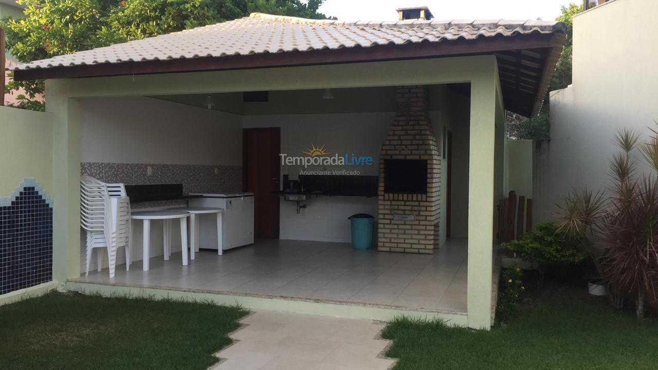 Casa para aluguel de temporada em Camaçari (Praia de Guarajuba)