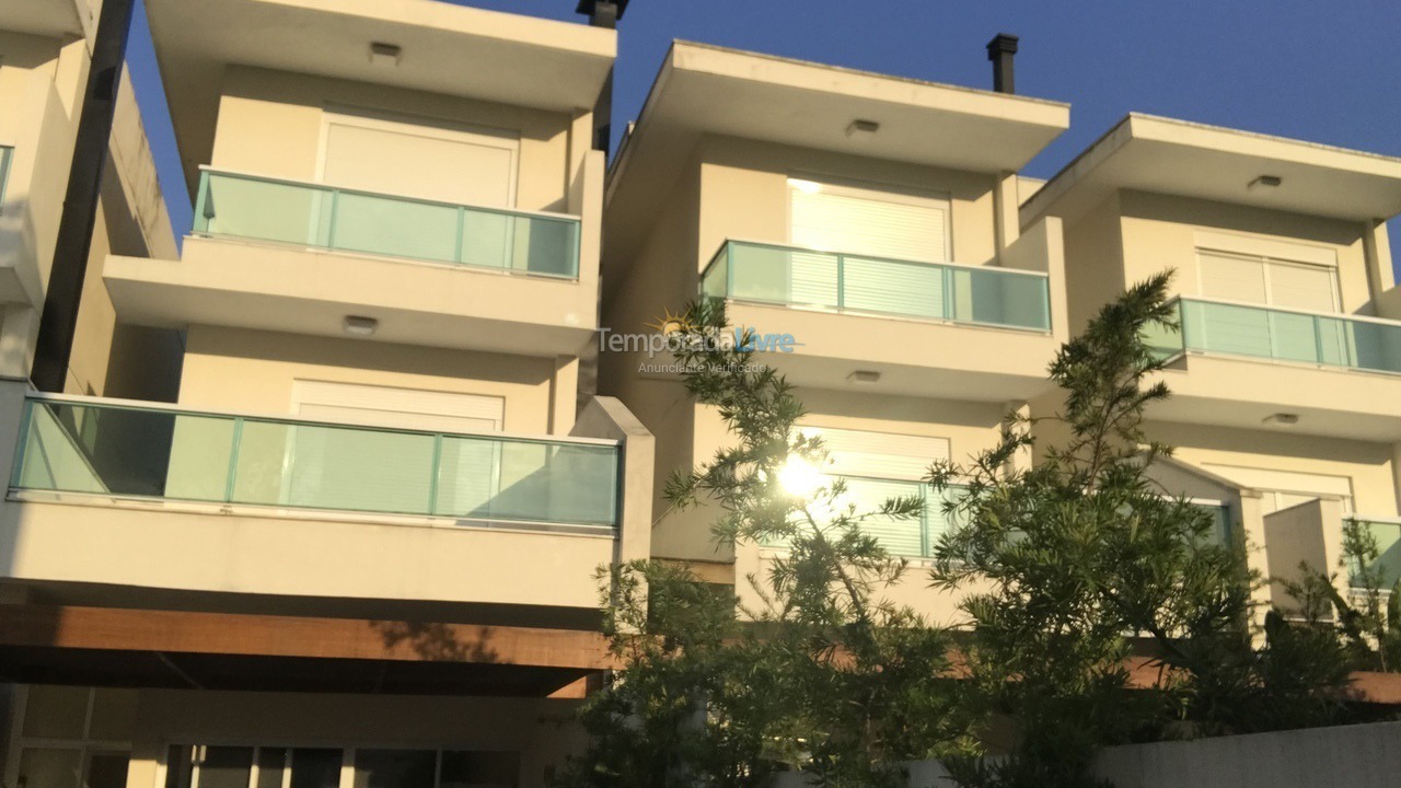 Casa para aluguel de temporada em São Sebastião (Juquehy)