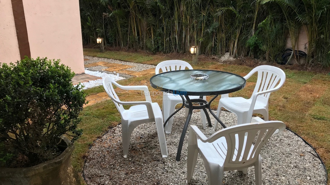 Apartamento para aluguel de temporada em Ubatuba (Lagoinha)
