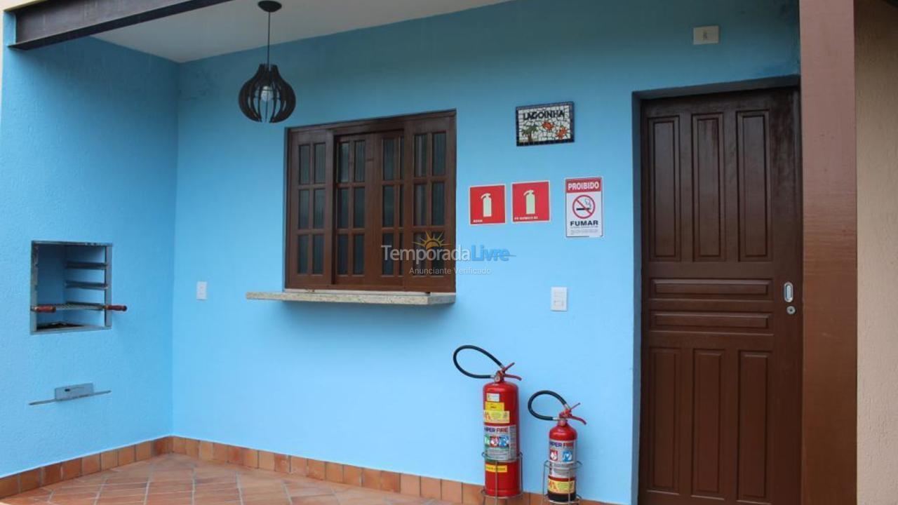 Apartamento para aluguel de temporada em Ubatuba (Lagoinha)