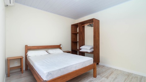 HIGH STANDARD HOUSE AT 150 MTS FROM MARISCAL BEACH