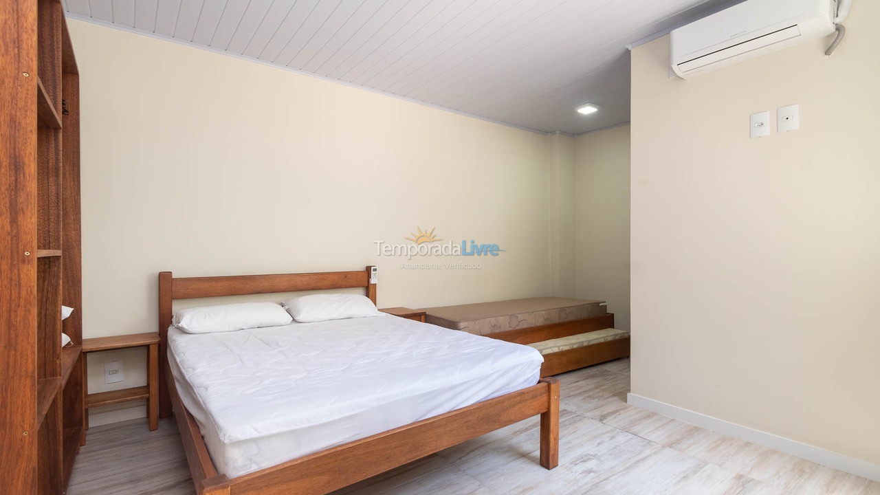 House for vacation rental in Bombinhas (Canto Grande)