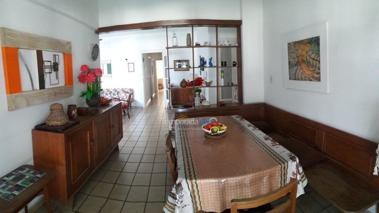 Apartamento para aluguel de temporada em Guarujá (Pitangueiras)