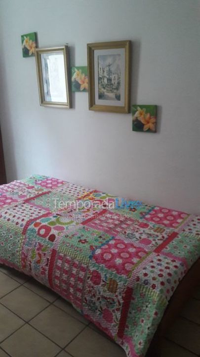 Apartamento para aluguel de temporada em Guarujá (Pitangueiras)