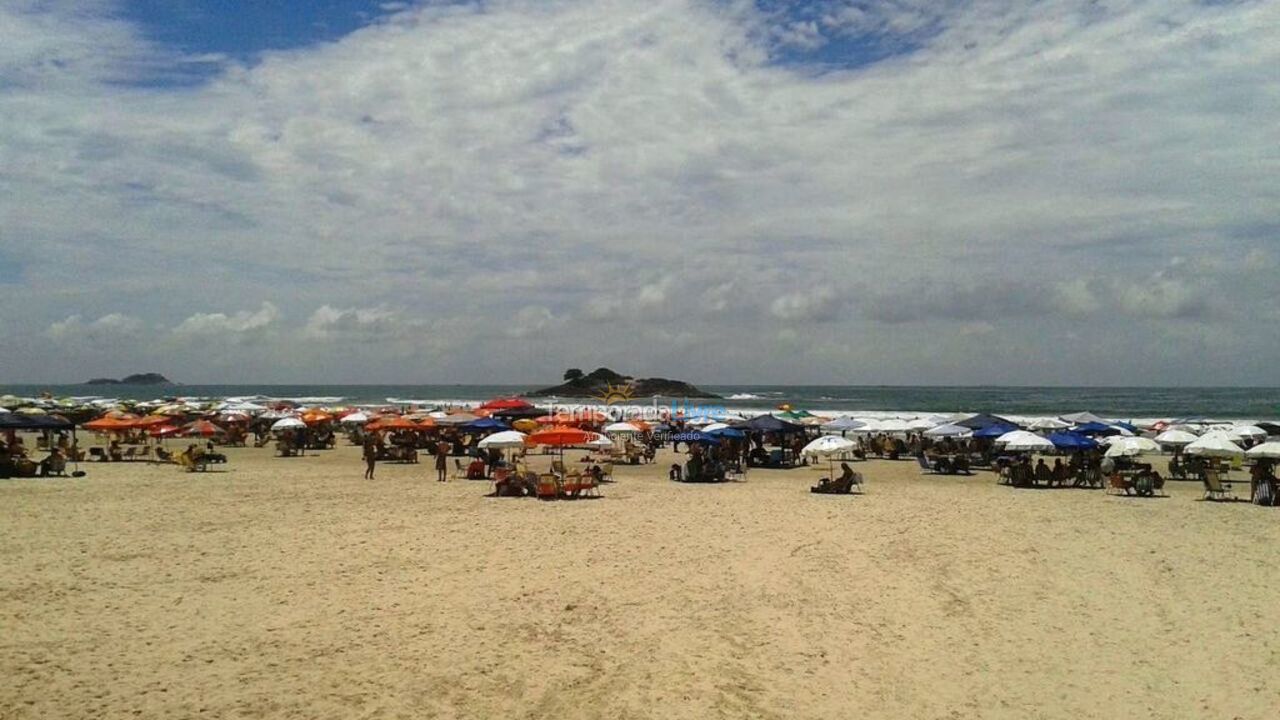 Apartamento para aluguel de temporada em Guarujá (Pitangueiras)