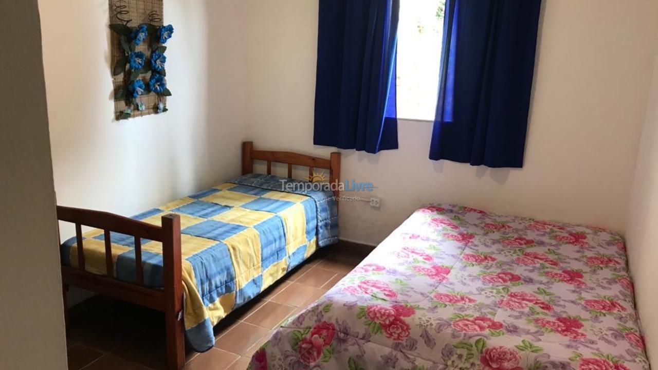 Casa para aluguel de temporada em Ubatuba (Praia da Almada)