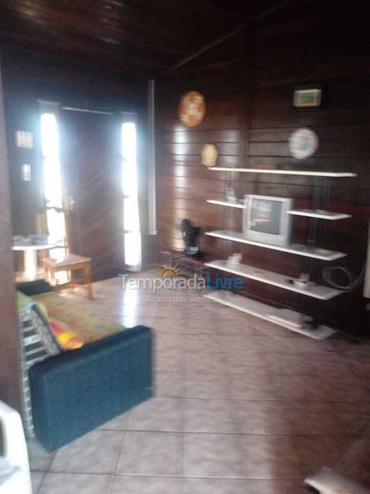 Casa para aluguel de temporada em Arraial do Cabo (Figueira)