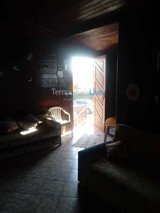 Casa para aluguel de temporada em Arraial do Cabo (Figueira)