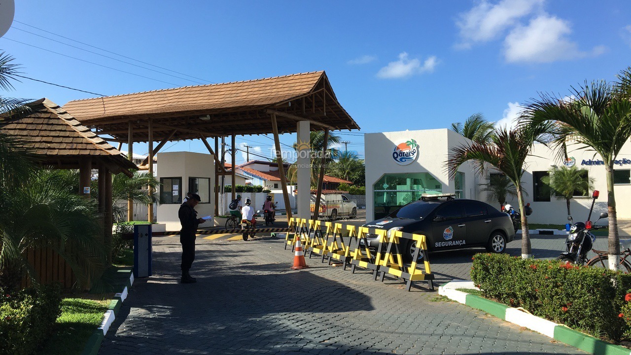 Casa para aluguel de temporada em Camaçari (Praia de Guarajuba)