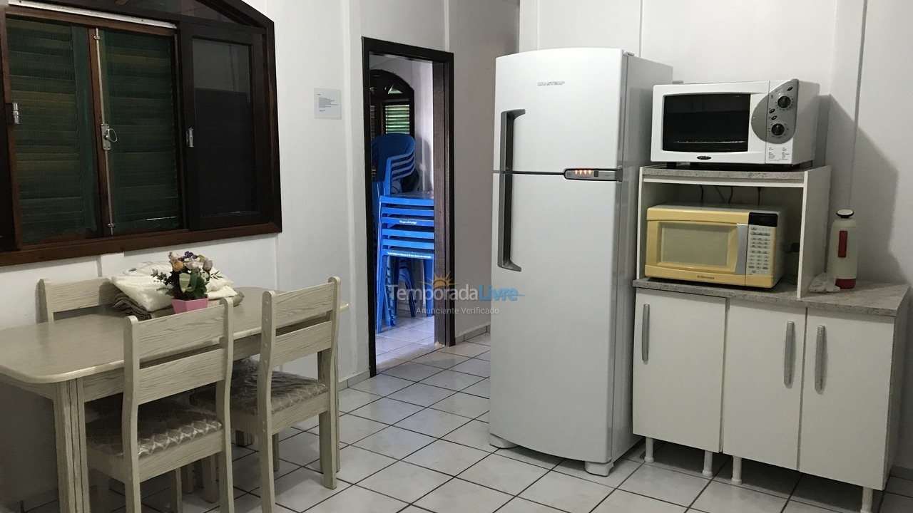 Casa para aluguel de temporada em São Francisco do Sul (Enseada)