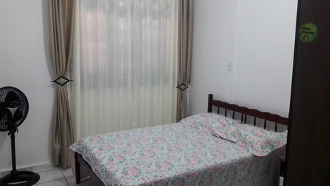 Casa para 10 pessoas, centralizada a 50m da praia