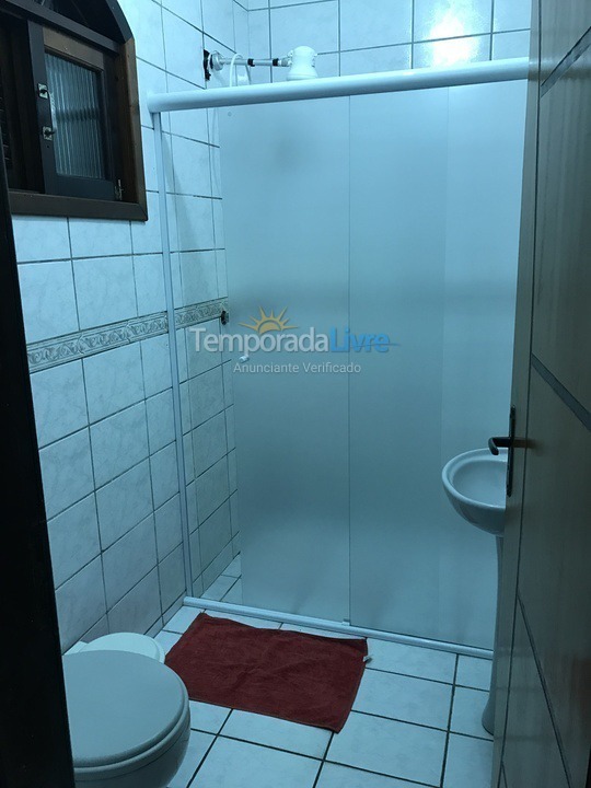 Casa para aluguel de temporada em São Francisco do Sul (Enseada)