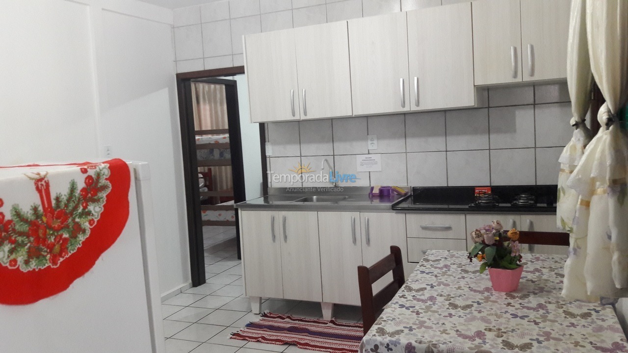 Casa para aluguel de temporada em São Francisco do Sul (Enseada)