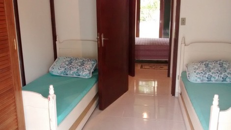 Casas Mar de Frente Ubatuba - Beach House Foot in the Sand "A" 12 people