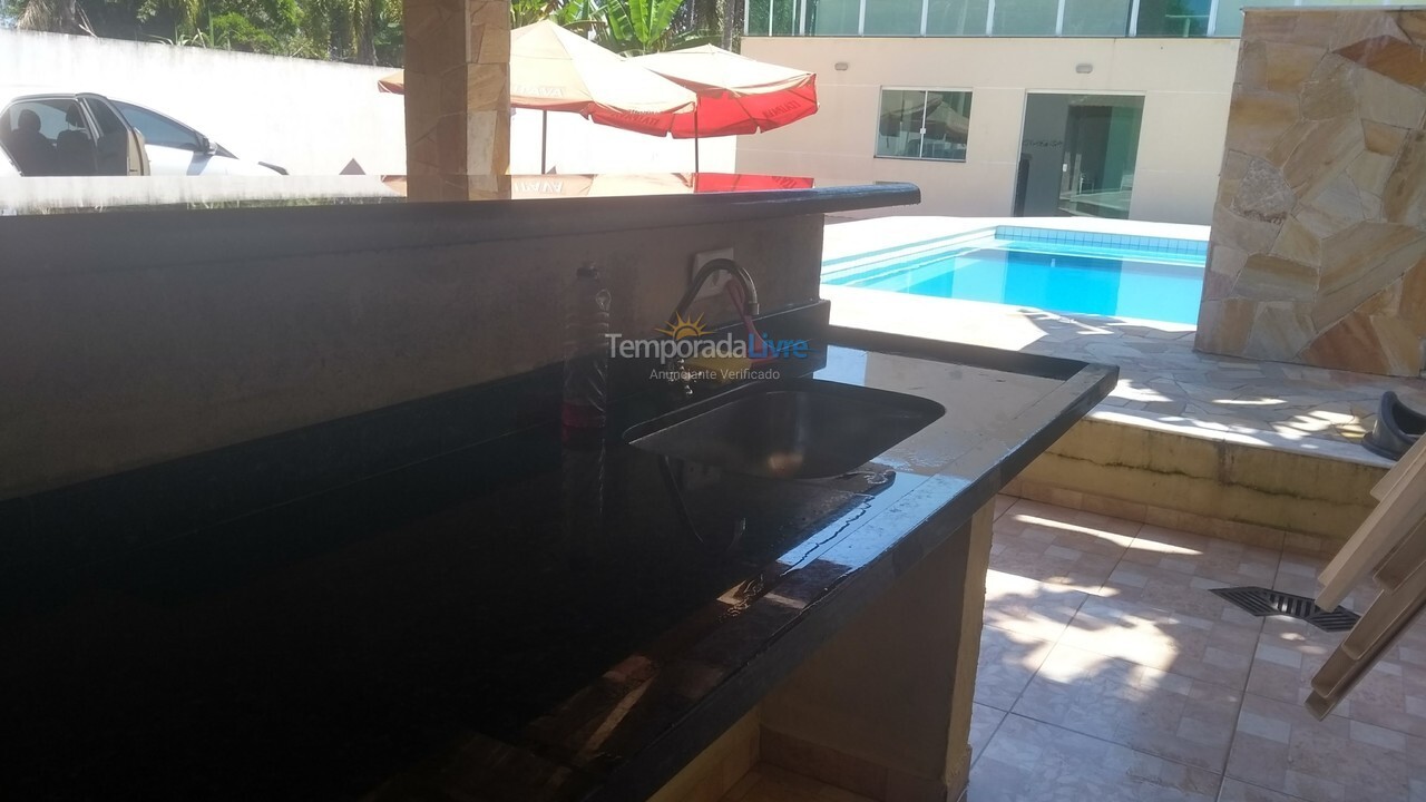 Casa para alquiler de vacaciones em Peruíbe (Balneario Maria Helena Novaes)