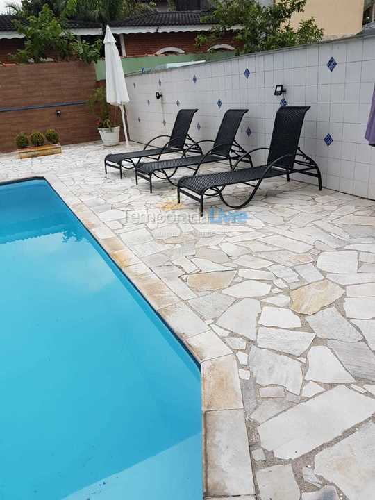 Casa para aluguel de temporada em Bertioga (Boraceia)