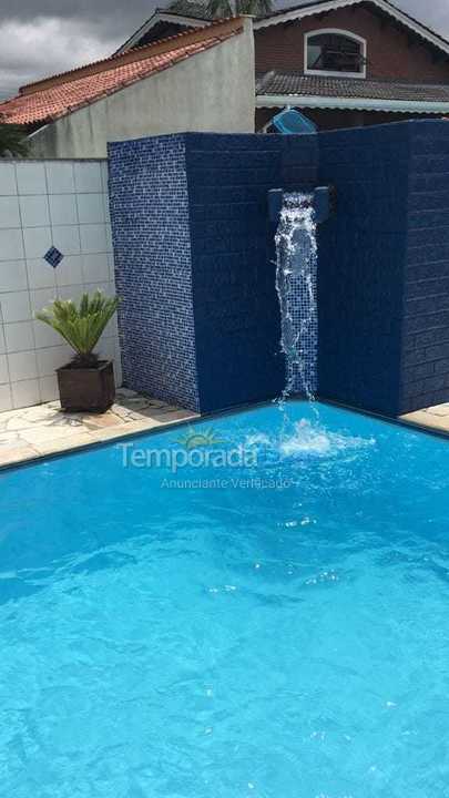 Casa para aluguel de temporada em Bertioga (Boraceia)