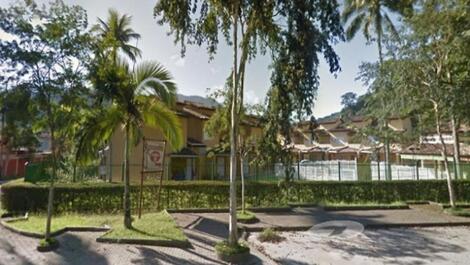 Rua de acesso ao condomínio