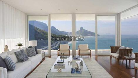 MEJOR CASA EN JOÁ CASA MODERNA FRENTE AL MAR JOATINGA/JOÁ