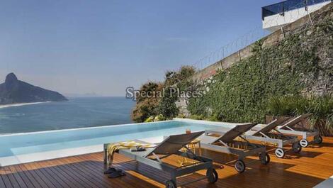 MEJOR CASA EN JOÁ CASA MODERNA FRENTE AL MAR JOATINGA/JOÁ