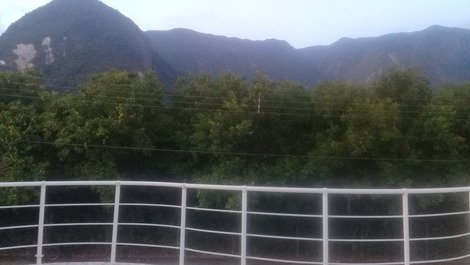 Lindo piso frente a la sierra