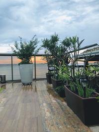 Suíte de alto luxo na praia da Costa com ar condicionado