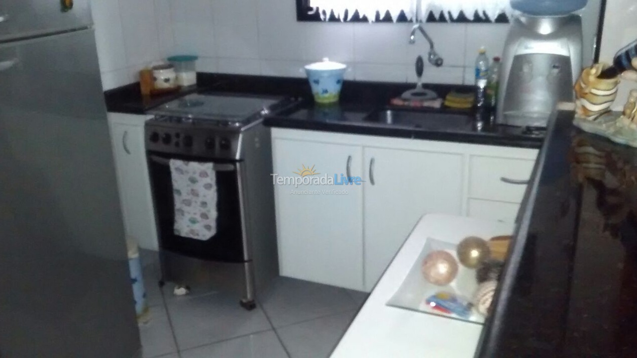 Apartamento para aluguel de temporada em Praia Grande (Guilhermina)