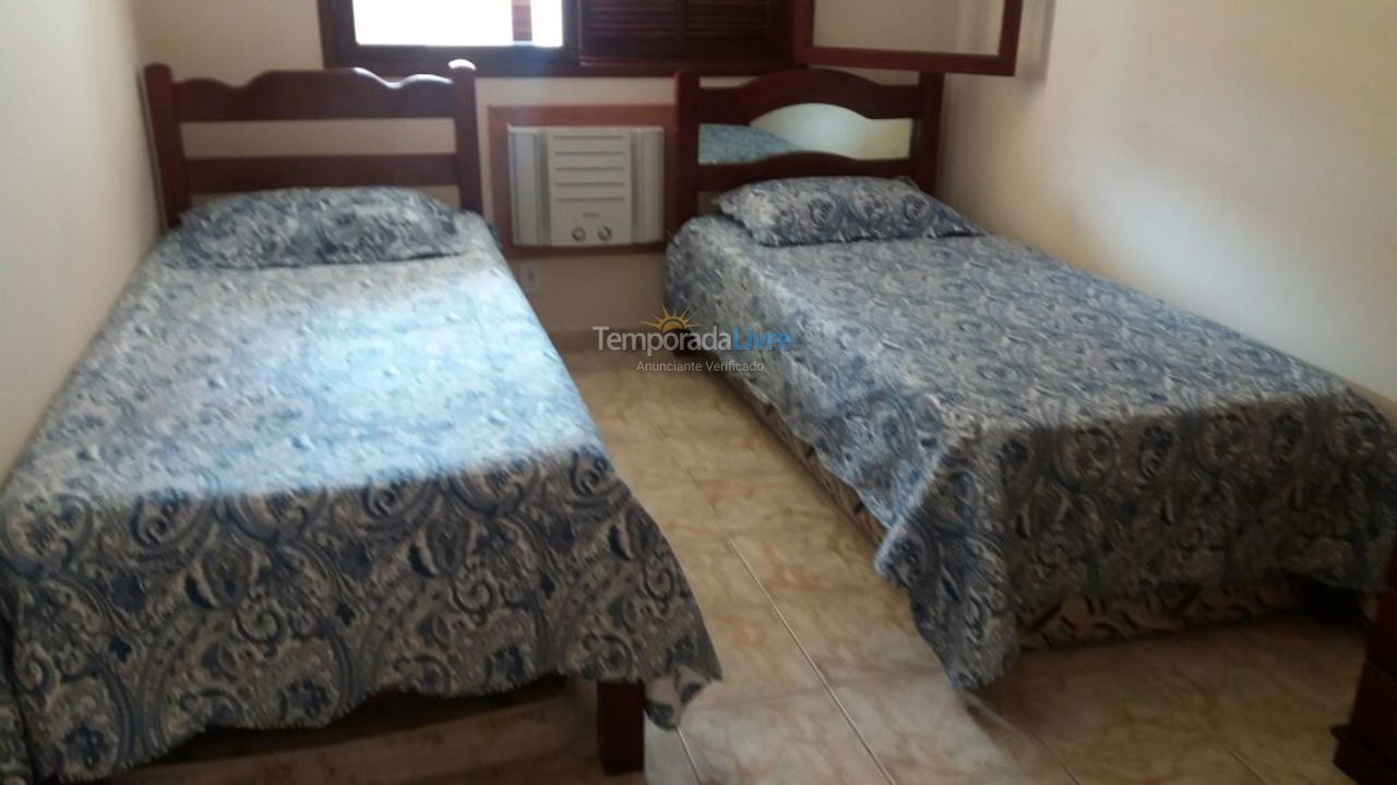 Casa para aluguel de temporada em Arraial do Cabo (Praia Grande)