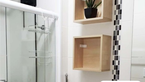 EXCELENTE APARTAMENTO (PRAIA GRANDE)