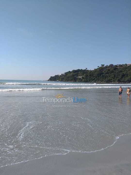 Casa para alquiler de vacaciones em Ubatuba (Praia das Toninhas)
