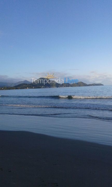 Casa para alquiler de vacaciones em Ubatuba (Praia das Toninhas)