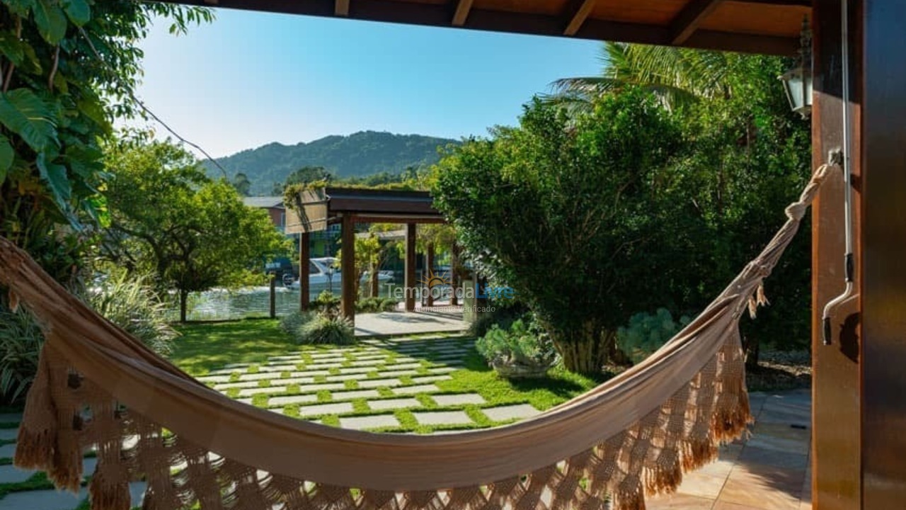 Casa para aluguel de temporada em Florianópolis (Barra da Lagoa)