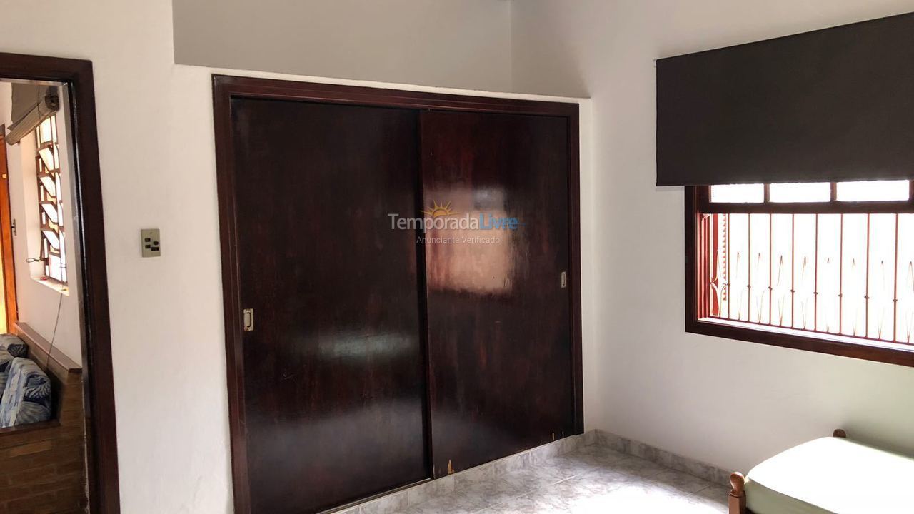 Casa para alquiler de vacaciones em Ubatuba (Enseada)