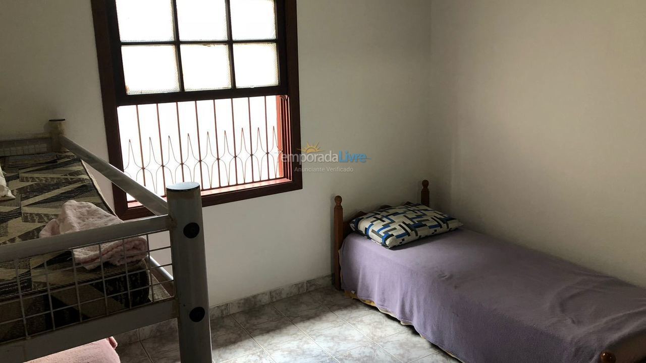 Casa para alquiler de vacaciones em Ubatuba (Enseada)