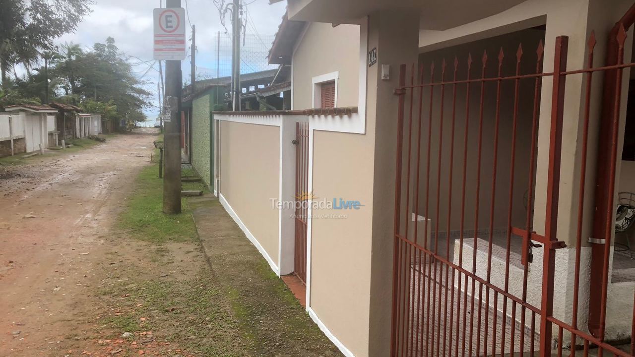 Casa para alquiler de vacaciones em Ubatuba (Enseada)