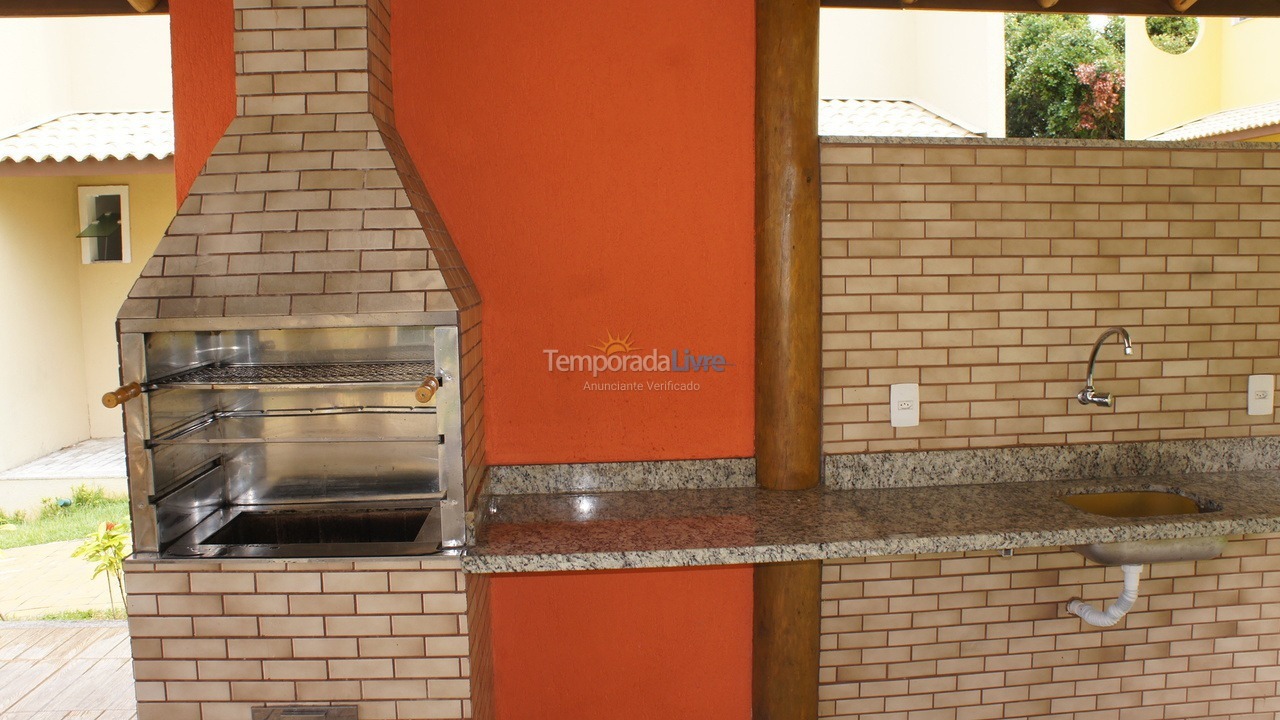 Apartamento para aluguel de temporada em Mata de São João (Imbassaí)